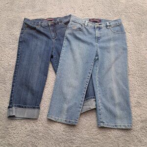 2 Pair Of Gloria Vanderbilt Amanda Capris Size 4P